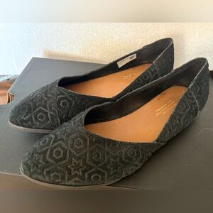 TOMS Jutti Black suede Women's flats